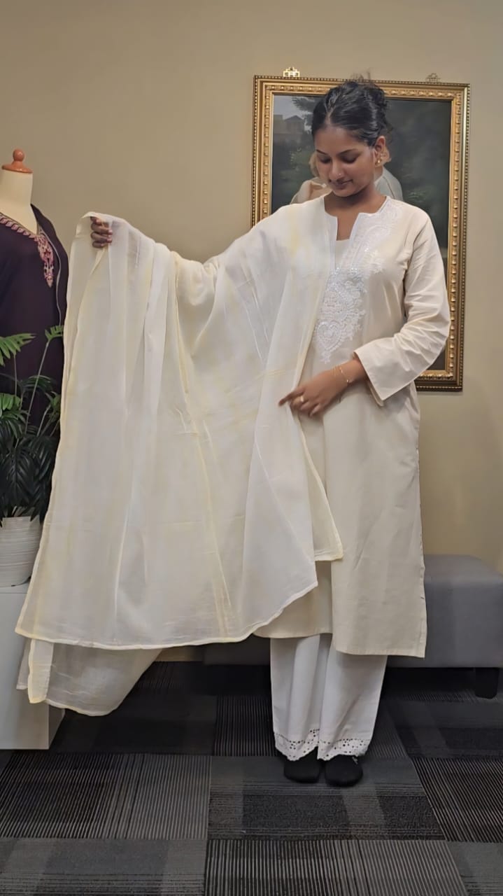 ES05_Cream linen blend kurta, trousers and dupatta