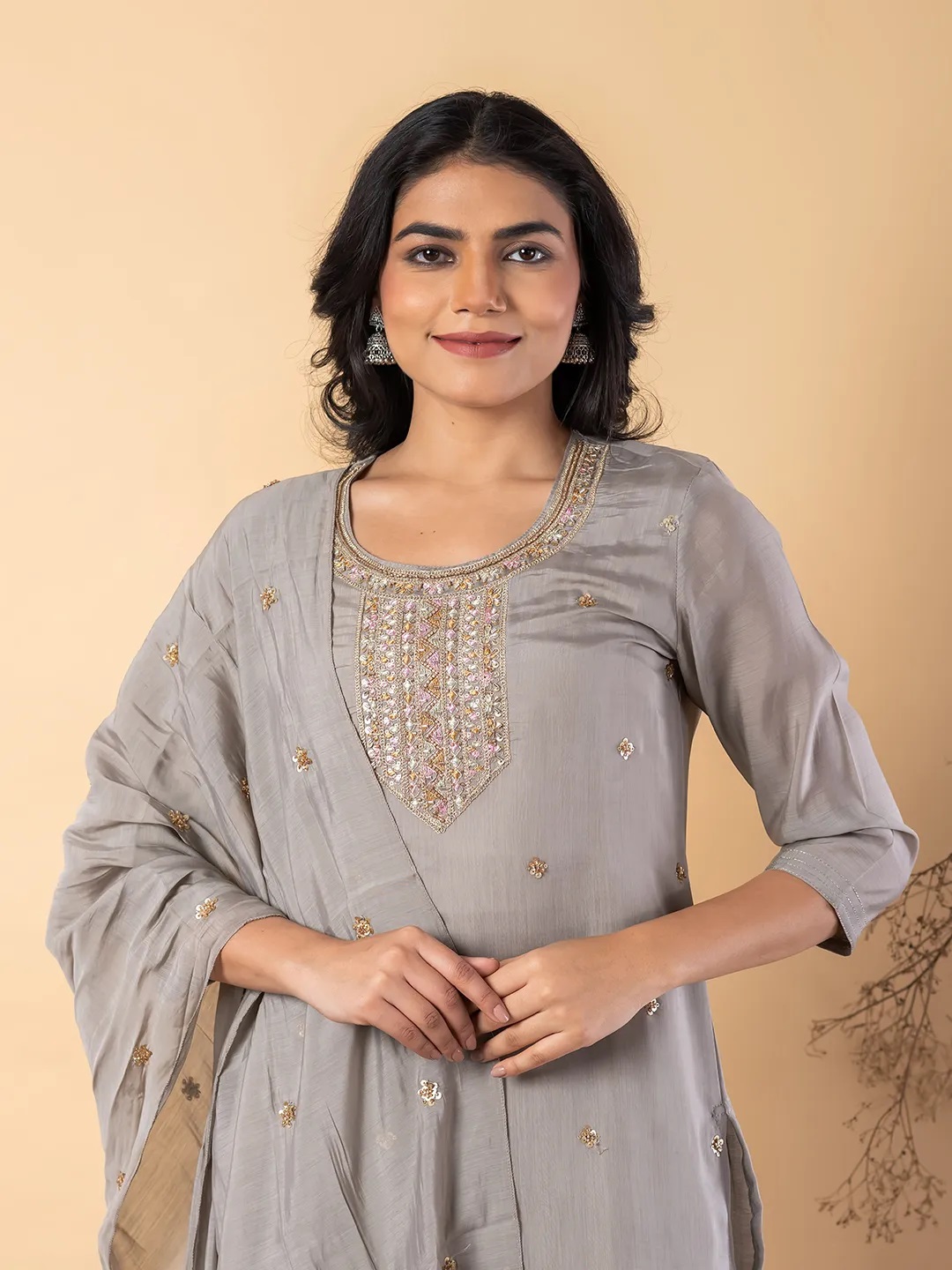 ES47_Beige Mul Chanderi Embroidered Kurta Set