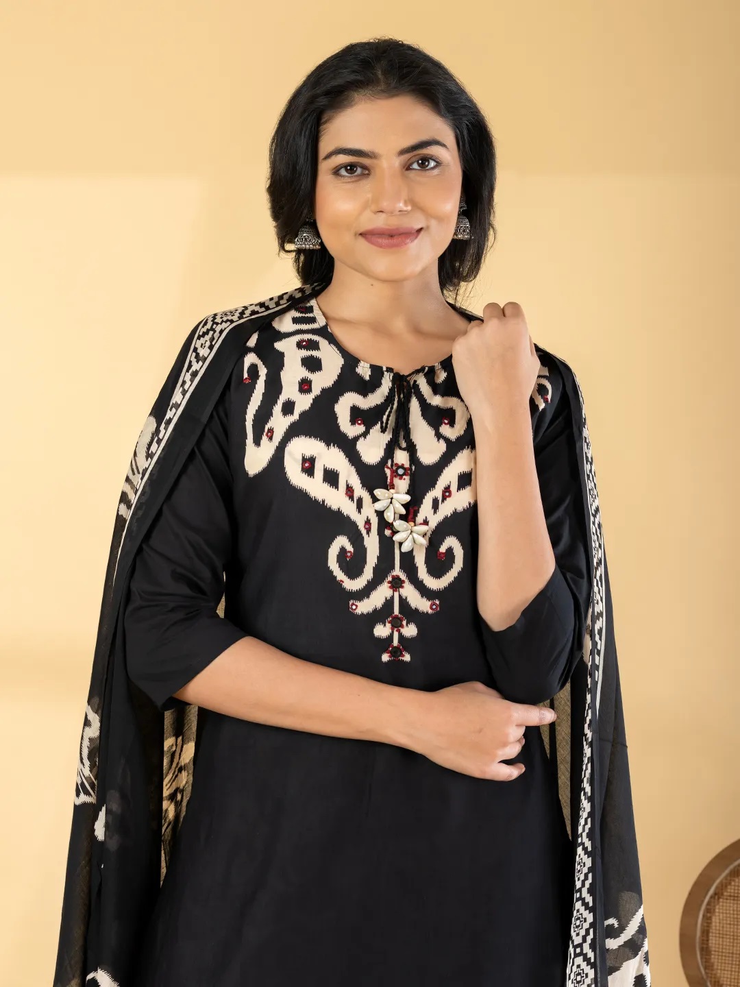 ES122_Cotton Black Printed Kurti With Palazzo & Dupatta