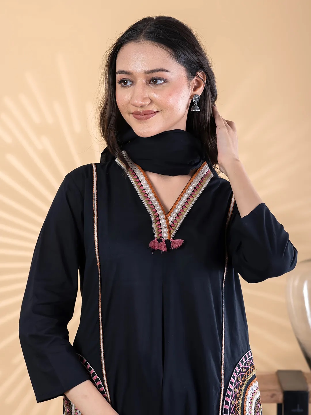 ES143_Cotton Black Embroidered Kurta Set
