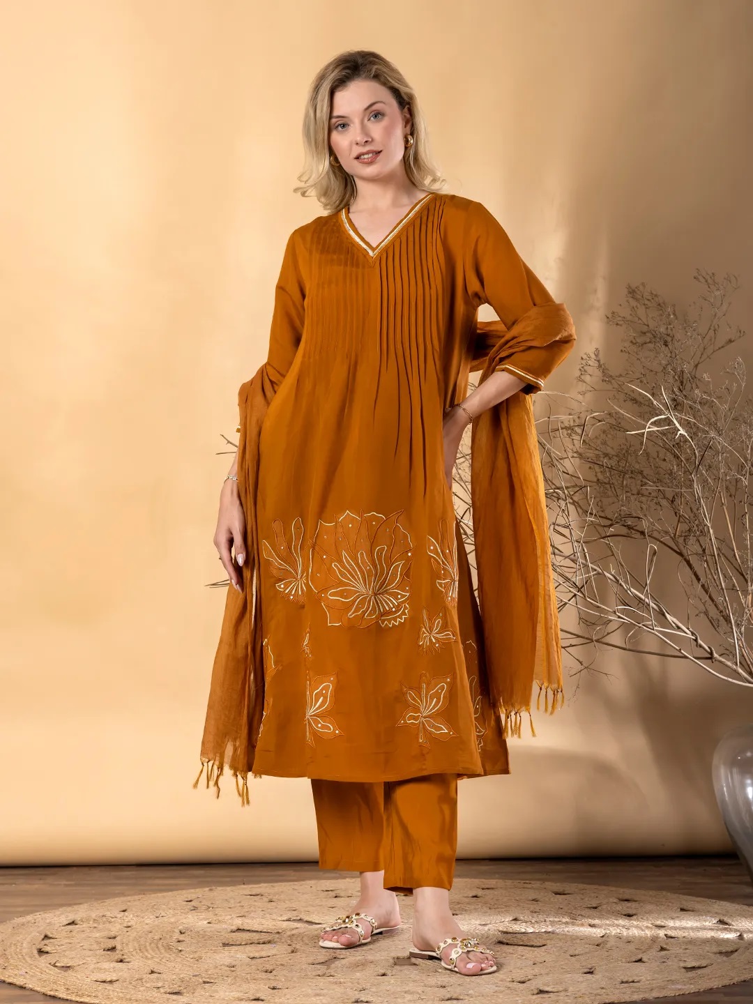 ES15_mul chanderi kurta set in burnt amber