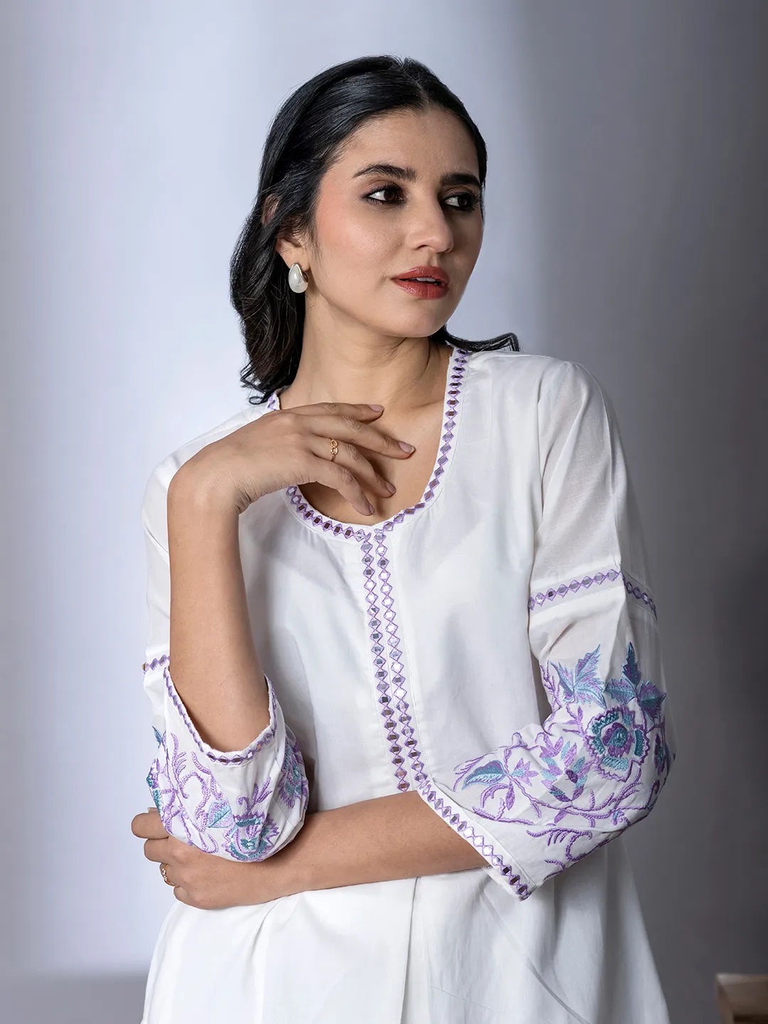 ES153_Cotton embroidered with mirror work co-ord set