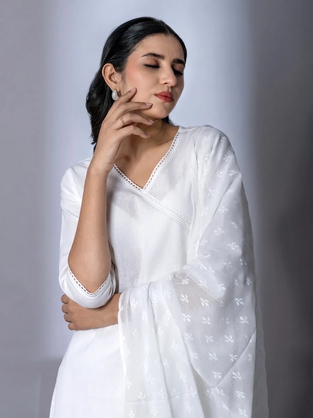 ES257_Cotton kurta set with lace work